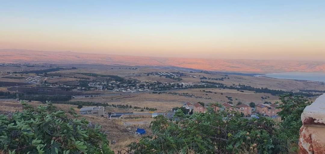 צימר בקתה מול הנוף Цфат Экстерьер фото